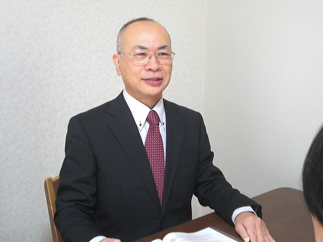 代表 社会保険労務士 上島弘幸｜大阪・​堺市の障害年金専門